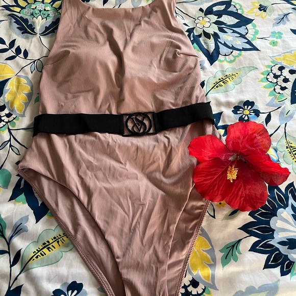 Swimsuit - Picture 1 of 5